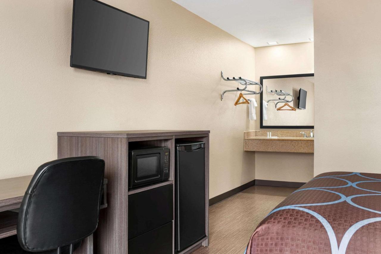 Motel Super 8 By Wyndham Foley Exterior foto