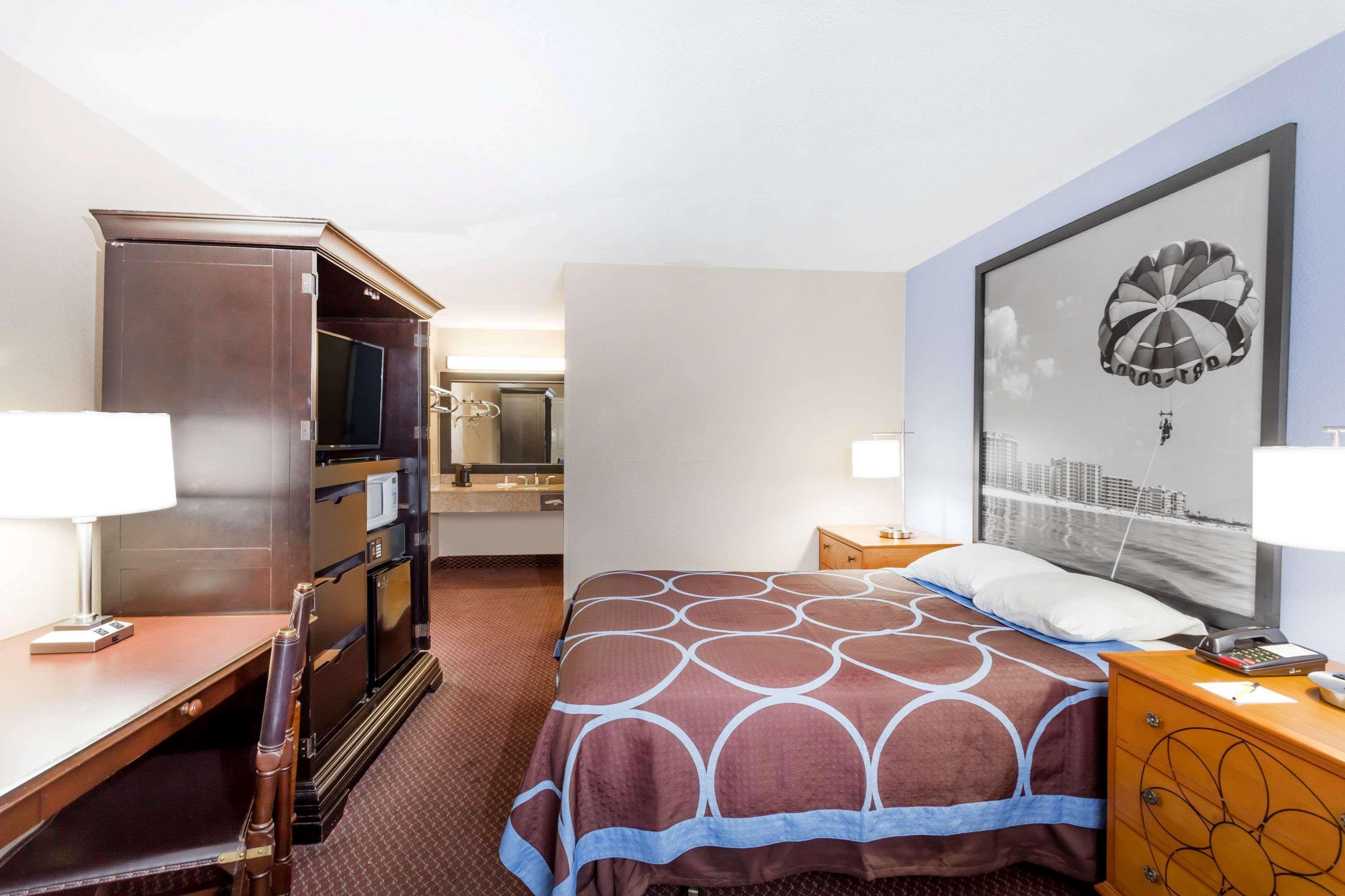 Motel Super 8 By Wyndham Foley Exterior foto